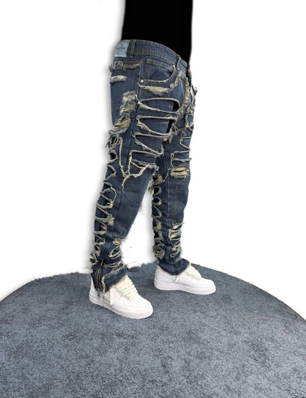 Jeans Straight strappati - immagine 2